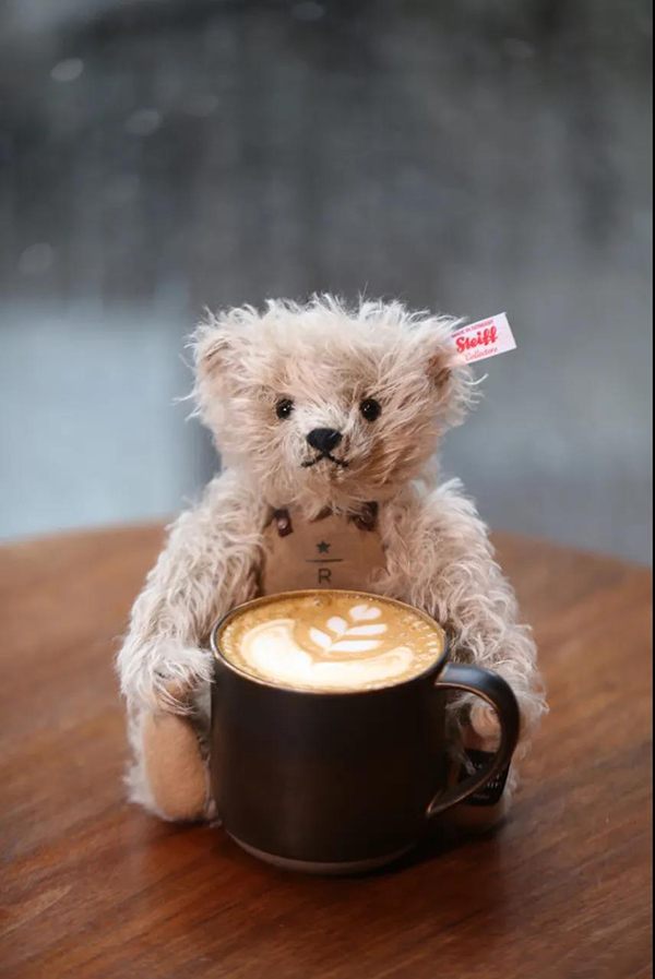 史戴芙Steiff星巴克独家定制版的限量咖啡师泰迪熊1.jpg