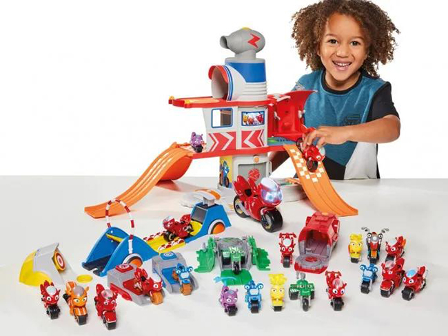 《瑞奇冲冲冲》× TOMY.jpg