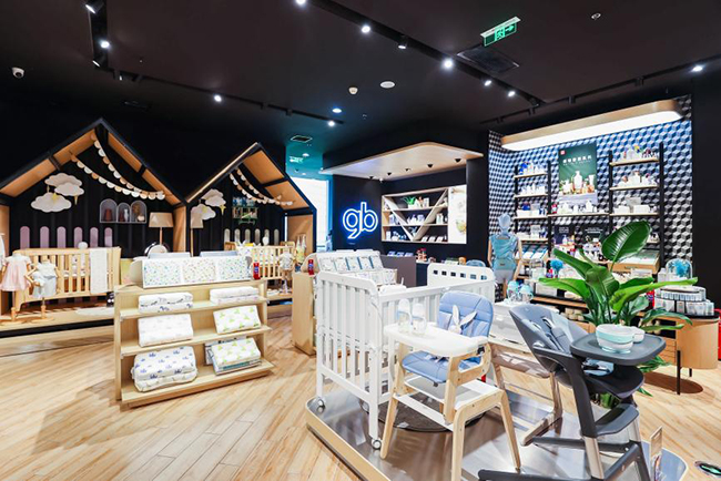 gb好孩子全球旗舰店 苏州中心店 棉品、护理用品展示区域.jpg